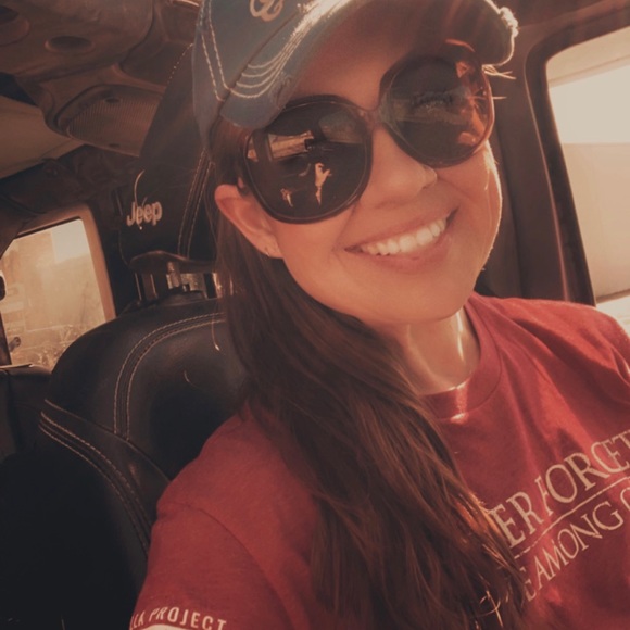 Hey, I’m Ali! Thank you, for stopping by! - Picture 3 of 3